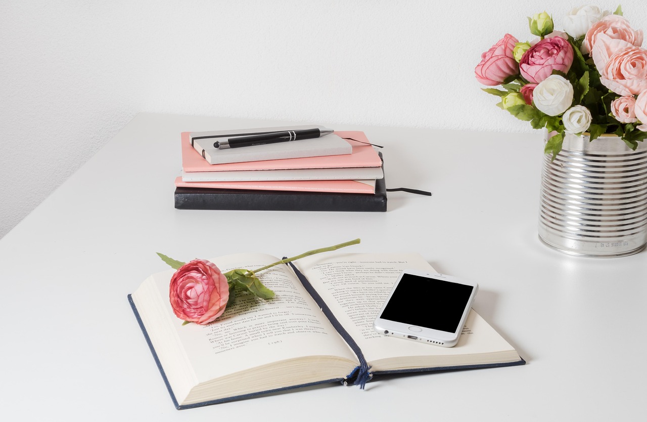 discover work, apple, business, office, desk, technology, pen, phone, smartphone, workstation, blog, blogging, table, book, desk, workstation, workstation, blog, blog, blog, blog, blog, blogging, blogging, blogging